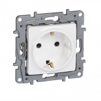 Priza Schuko Niloe alba, Legrand